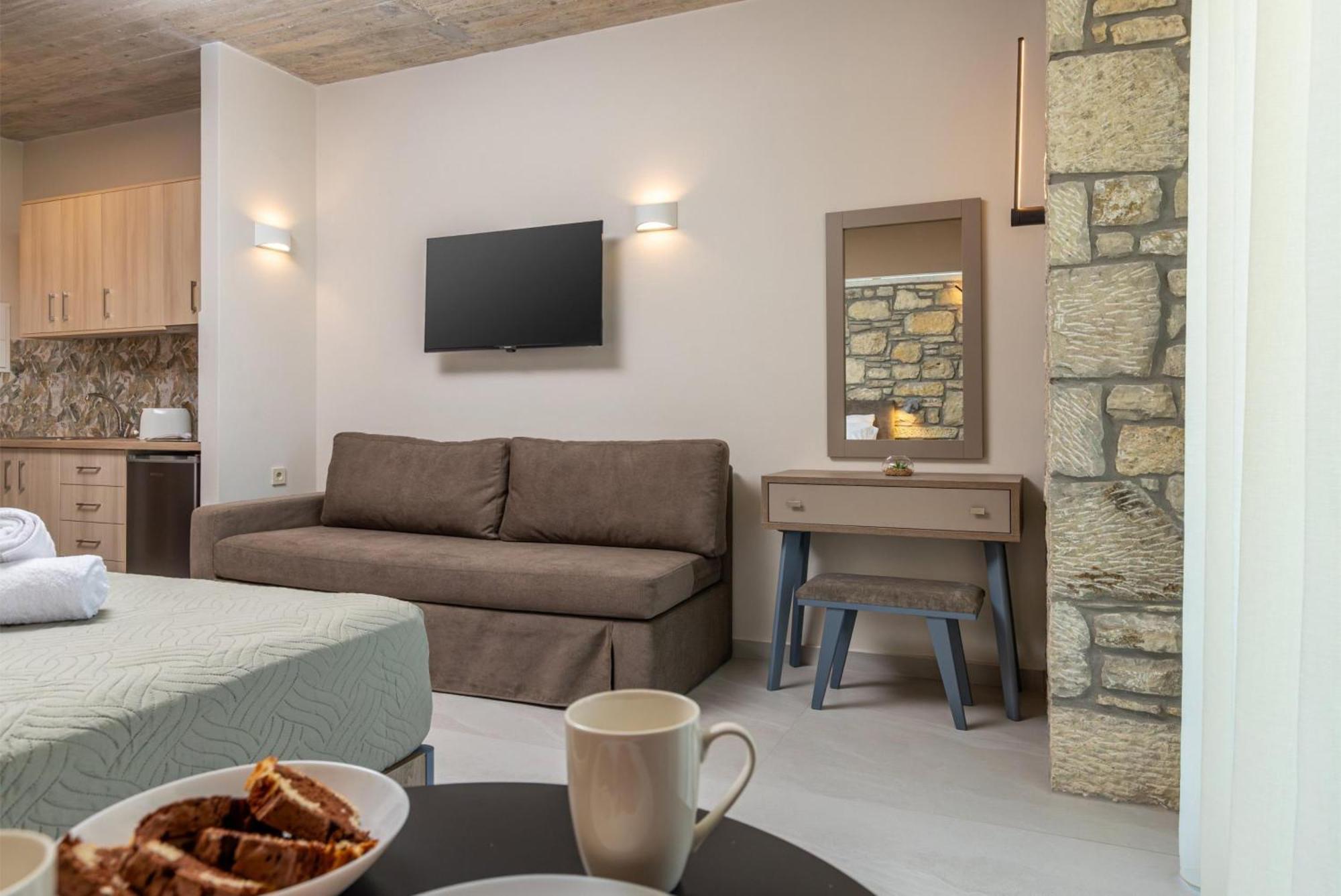 Achatis Apartments With Sea View Kolymbari Exterior foto