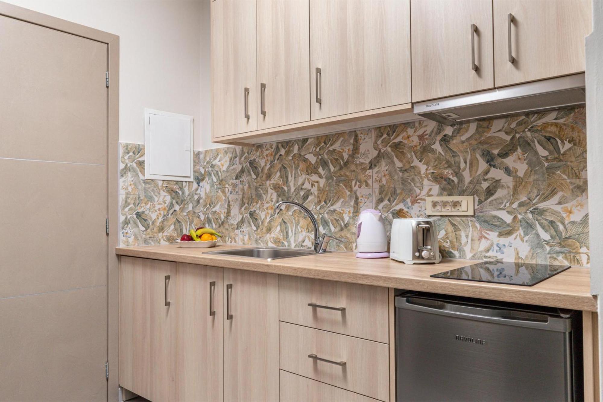Achatis Apartments With Sea View Kolymbari Exterior foto