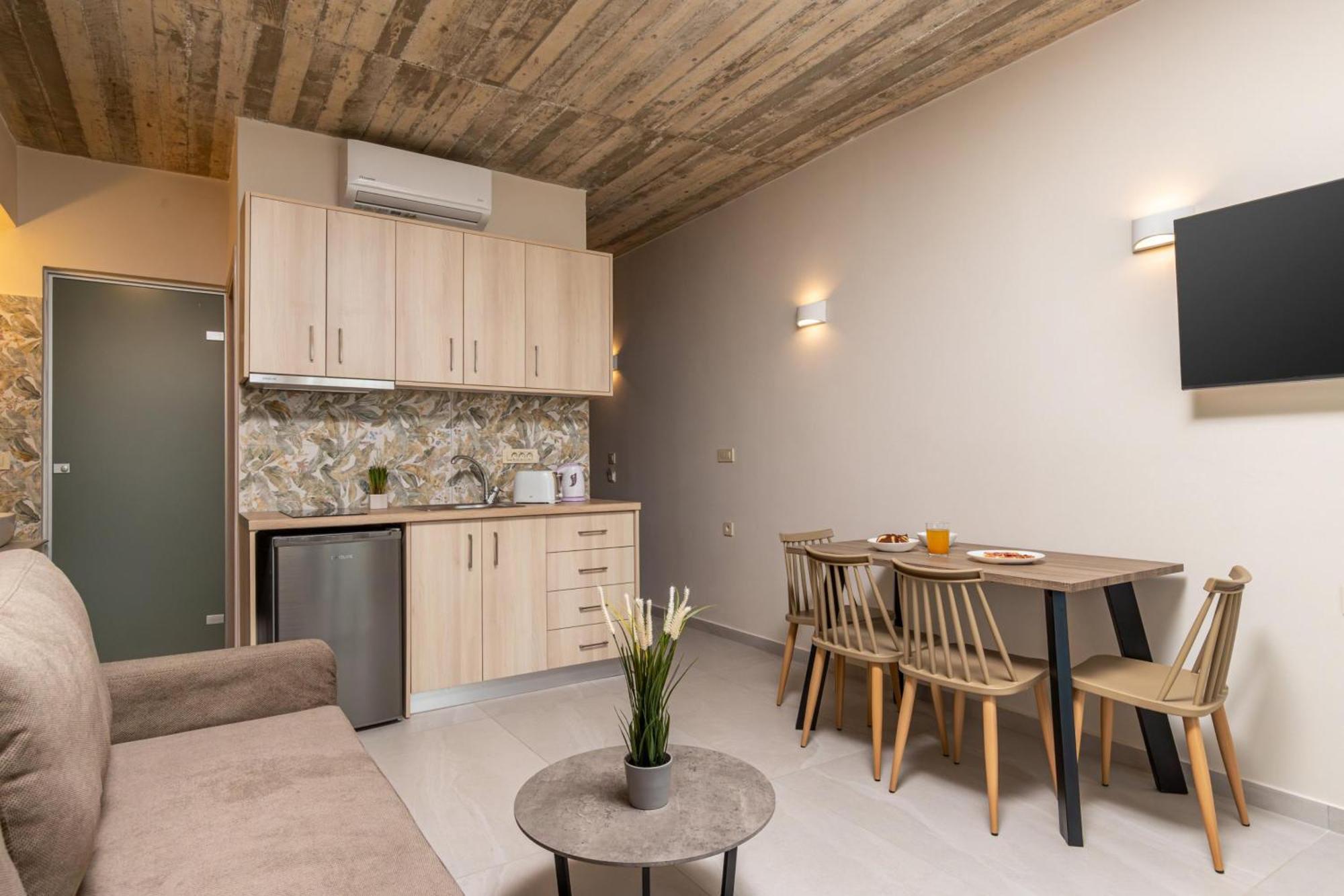 Achatis Apartments With Sea View Kolymbari Exterior foto