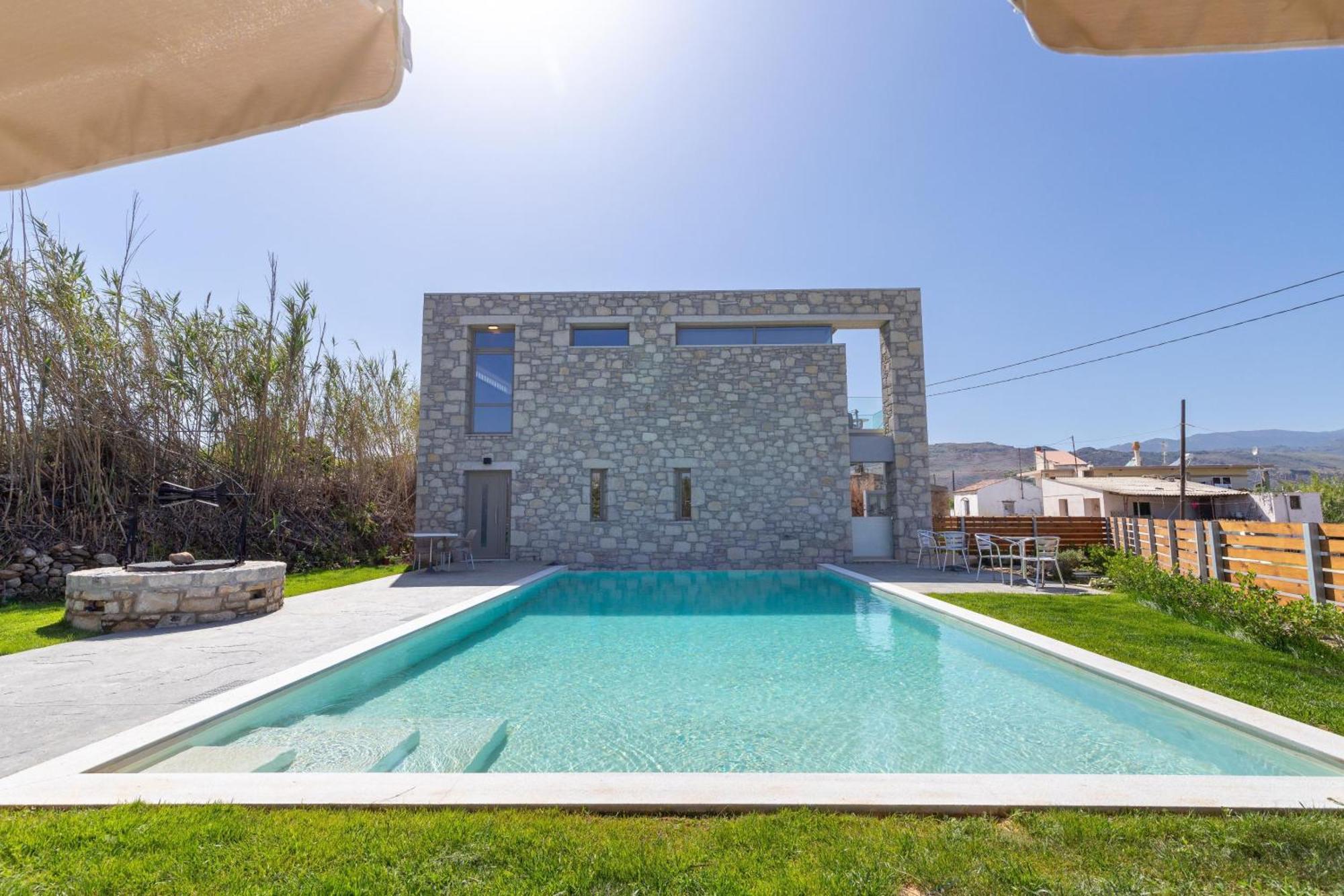 Achatis Apartments With Sea View Kolymbari Exterior foto