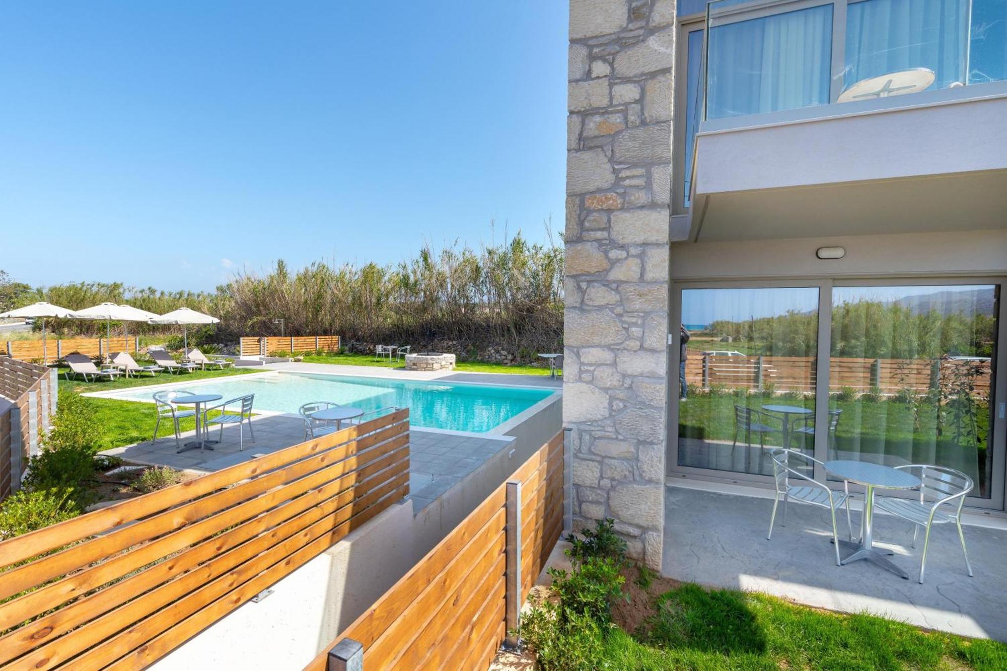 Achatis Apartments With Sea View Kolymbari Exterior foto