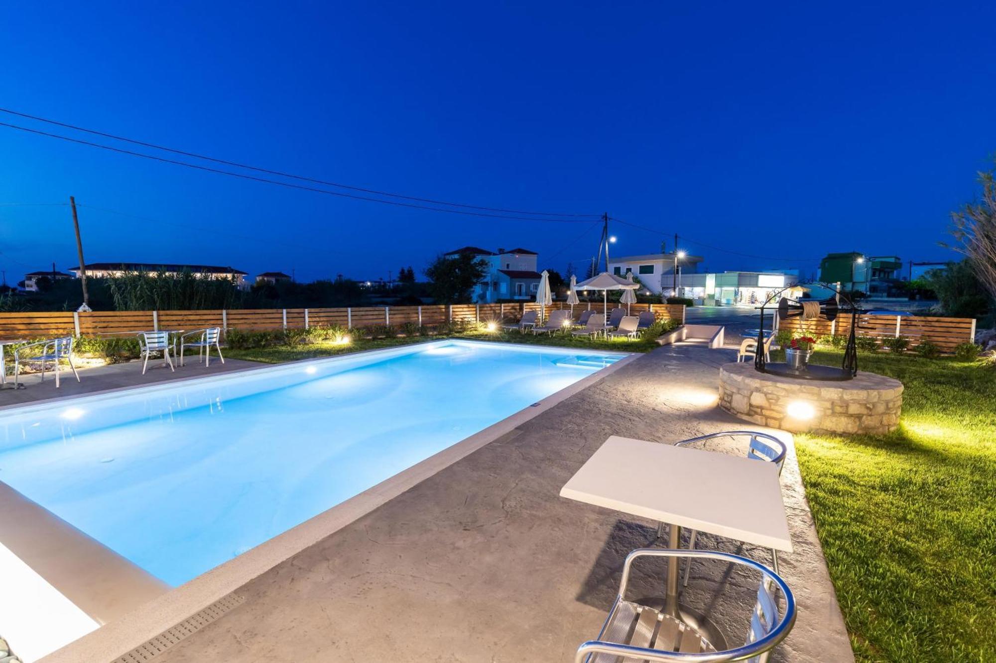Achatis Apartments With Sea View Kolymbari Exterior foto
